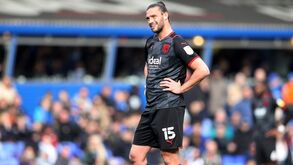 Andy Carroll pede aos padrinhos do casamento para não fazerem piadas sobre as loiras na cama