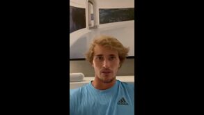 Zverev lamenta lesão que o tirou de Roland Garros: «Parece que é muito grave...»