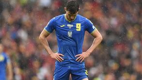 Yaremchuk frustrado após derrota da Ucrânia: «Nunca pensei que o futebol pudesse doer»