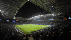 Lugares anuais do Dragão custam entre 125 e 1.000 euros e a venda arranca esta terça-feira