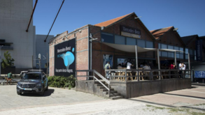 Mercedes-Benz: Oceanic Lounge promove proteção dos mares