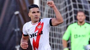 Falcão mais uma época no Rayo Vallecano