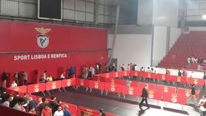 Sócios já votam: assim está a Assembleia Geral do Benfica