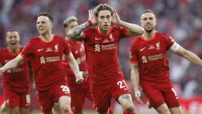 Tsimikas falado para o Benfica mas sempre à parte do negócio Darwin