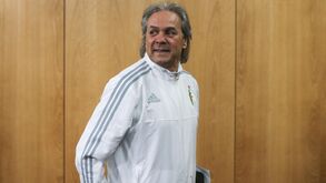 Rabah Madjer: De herói pelo FC Porto em Viena à prisão na Argélia... vão 35 anos 