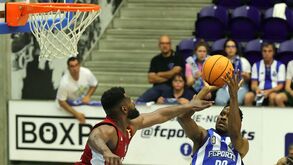 FC Porto-Benfica, 65-47: Porto de honra dá luta