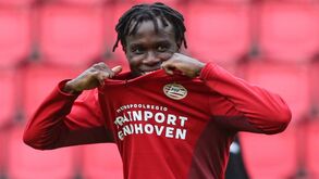 Sete clubes em menos de 10 anos: Bruma volta à Turquia pela mão de Jorge Jesus