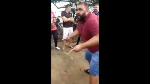 Treinador inova com palestra 'explosiva' e até alarmes dos carros disparam: já há quem sugira estratégia a Tite