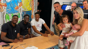 Vlachodimos recebeu um autógrafo da superestrela da NBA Giannis Antetokounmpo