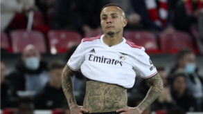 Everton já fala como jogador do Flamengo: «Era um sonho vestir esta camisola»