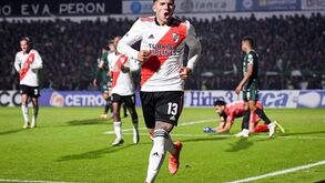 Enzo Fernández nas mãos do River Plate