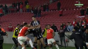 Lucas Piazón desloca ombro em 'batalha campal' no final do Internacional-Botafogo