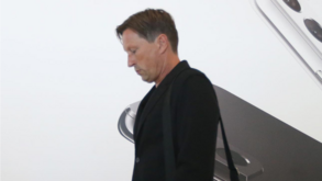 A resposta de Roger Schmidt quando questionado por Horta, Grimaldo e Weigl na chegada a Lisboa