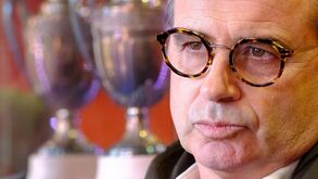 Luís Campos prepara 'tratamento de choque' aos excedentários que não querem sair do PSG