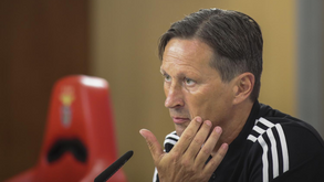 Roger Schmidt sobre Enzo Fernández: «Estamos ansiosos por trabalhar com ele»
