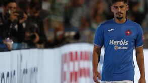 Direção do Belenenses anuncia 13 saídas