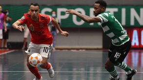 Benfica anuncia saída de Robinho