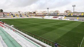 Houve outro clube da 2.ª Liga a entrar no leilão do E. Amadora