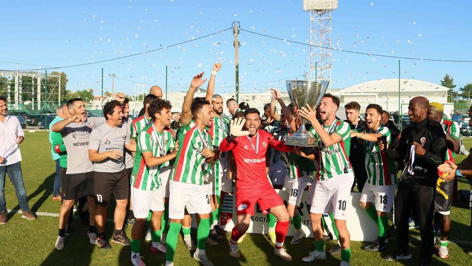 Moncarapachense conquista Taça do Algarve