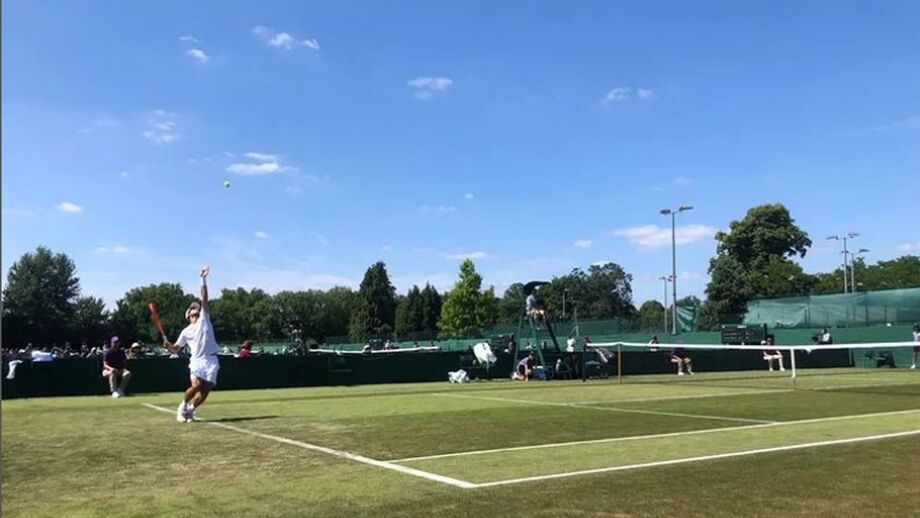 Nuno Borges a uma vitória do quadro principal de Wimbledon