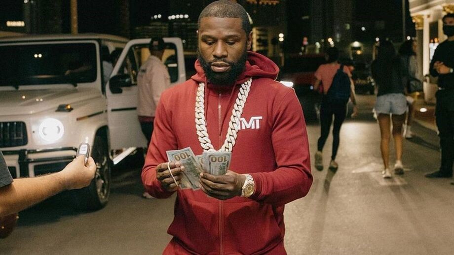 «Mayweather está na bancarrota, provavelmente gastou tudo com mulheres»