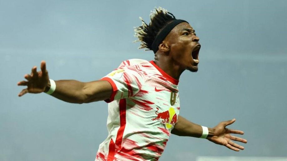 Christopher Nkunku renova com o Leipzig até 2026
