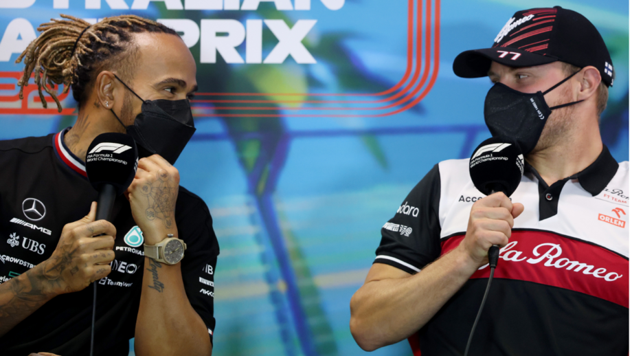 Bottas: «Em 2018 quase desisti da F1 por não conseguir entender o facto de não vencer Hamilton»