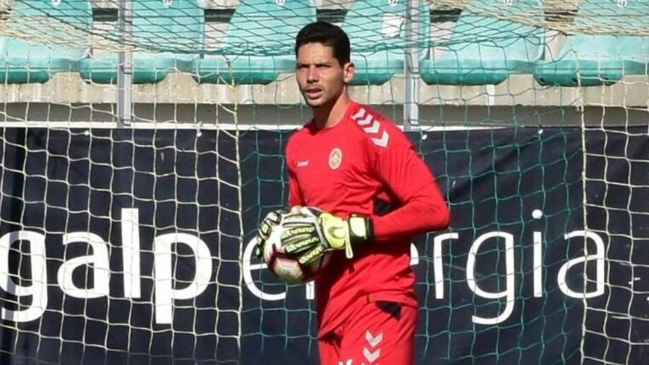 Lucas França regressa ao Nacional e assina por quatro épocas