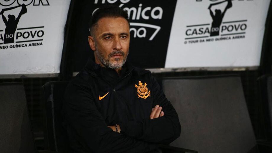 Vítor Pereira após empate do Corinthians: «Fez-me lembrar aquelas arbitragens de antigamente»
