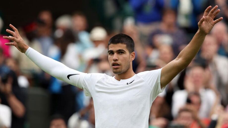 Carlos Alcaraz teve de suar para afastar Jan-Lennard Struff