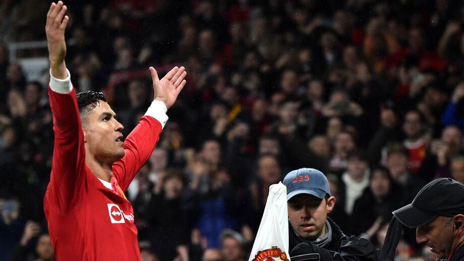 Man. United prepara-se para dar braçadeira a Cristiano Ronaldo