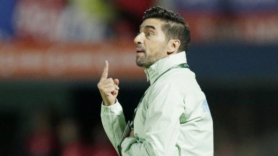 Abel Ferreira atira-se aos críticos e até cita Lewis Hamilton