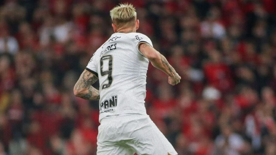 Roni estava em campo há apenas 5 minutos