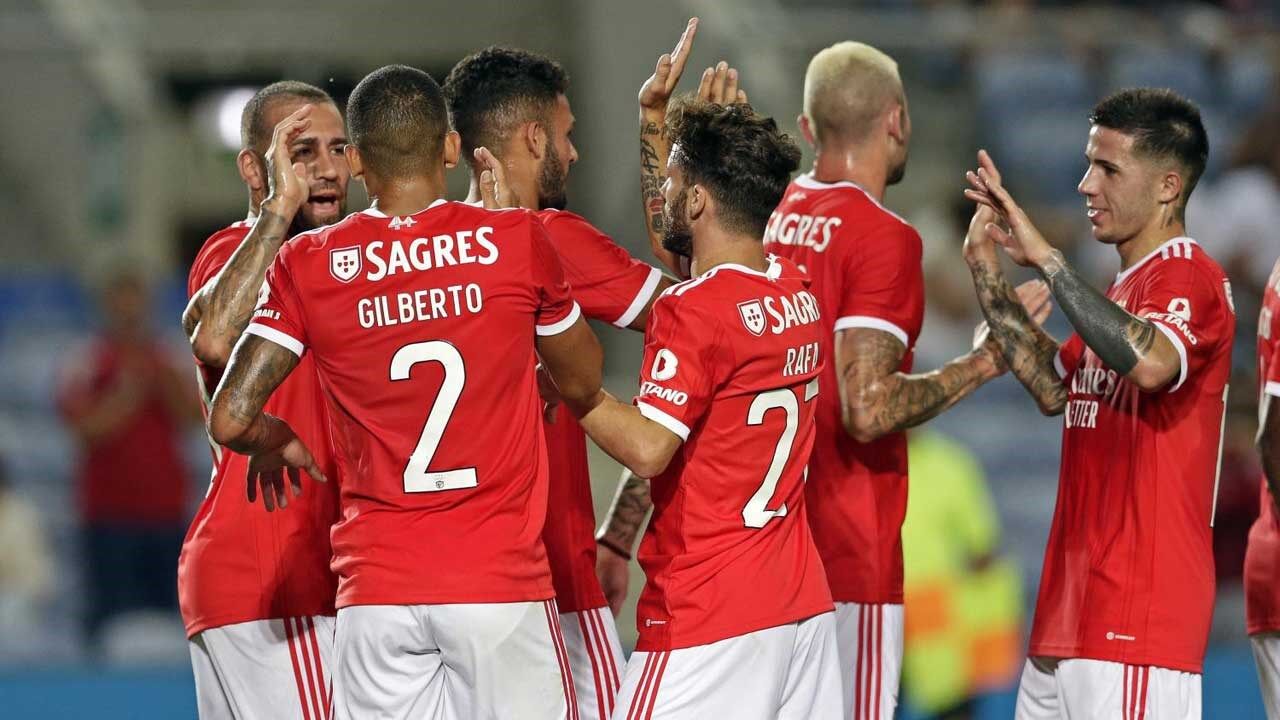 Benfica vai jogar contra Spartak Moscovo na Liga dos Campeões - Desporto -  SÁBADO