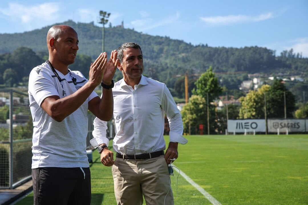 /fotosgeral/Fotos/2-43892213 (14592288) (Milenium)