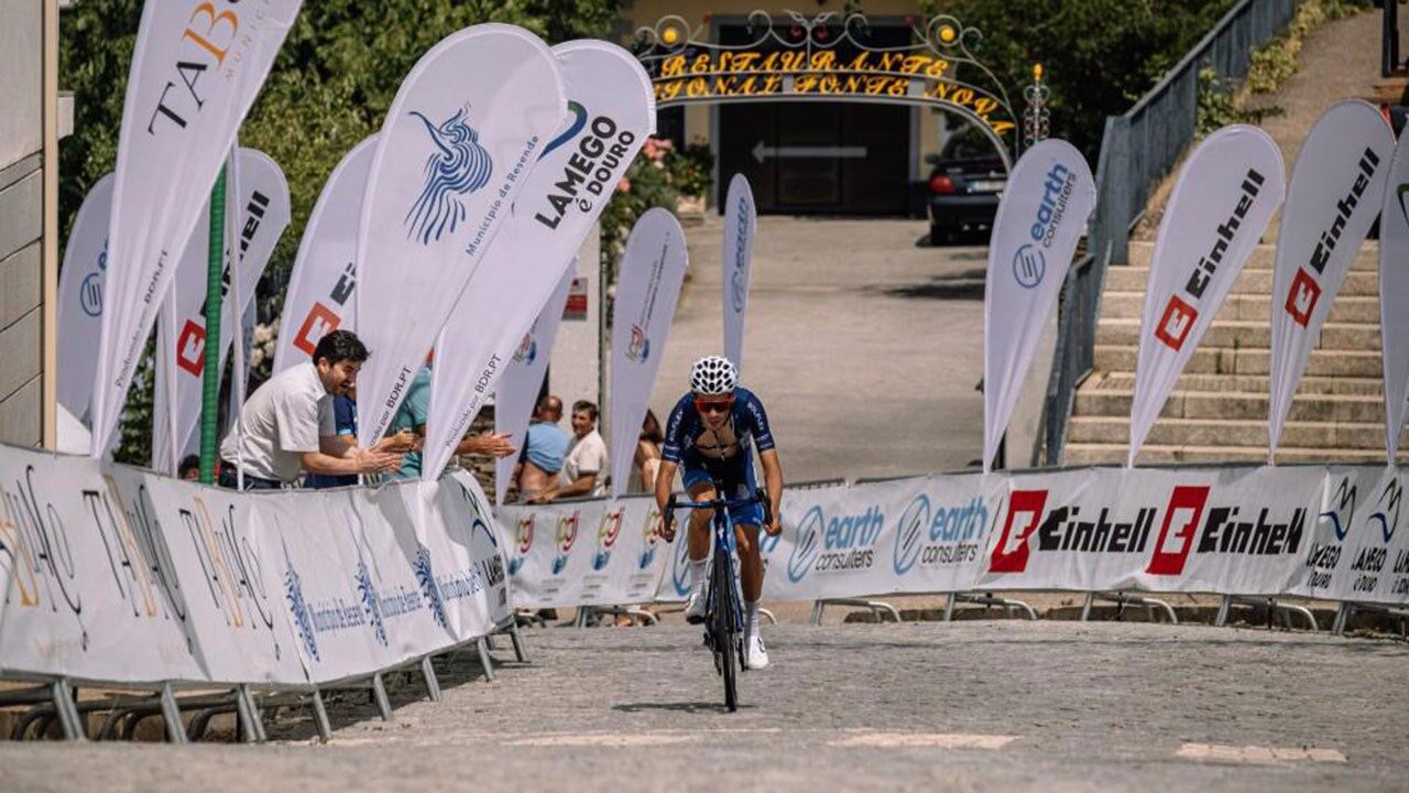 José Neves impôs-se na chegada a Armamar