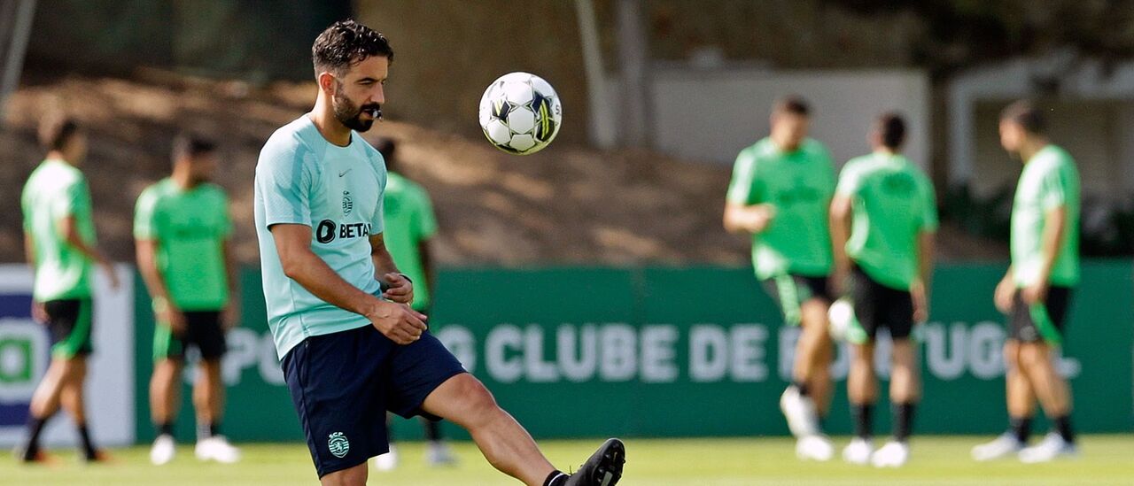 Se o mercado fechasse hoje, Amorim estaria  satisfeito com o que  tem, mas 31 de agosto  ainda vem longe