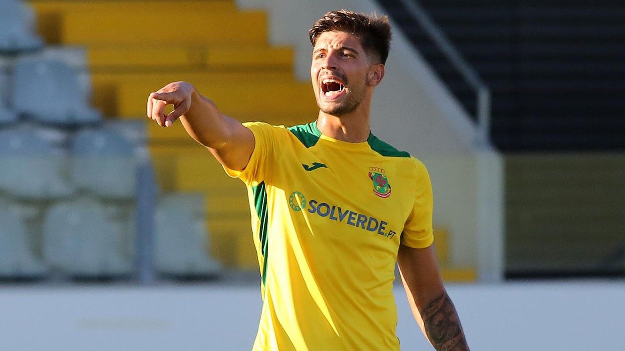 Pedro Martelo de saída dos castores