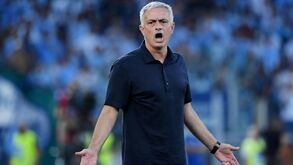 Mourinho quer mais: treinador diz estar 'frustrado' com atuação da Roma no mercado