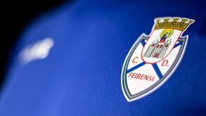Feirense passa a ser equipado pela marca Kelme