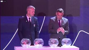 Insólito em sorteio na Roménia: há bolas quentes, frias e depois... há isto