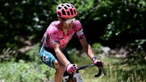 Organização do Tour corrige classificação e Rúben Guerreiro é último a mais de 12' de Van Aert