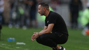 Corinthians de Vítor Pereira sofre derrota pesada diante do Fluminense no Maracanã