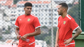 Paulo Victor de saída Vega e Afonso certos