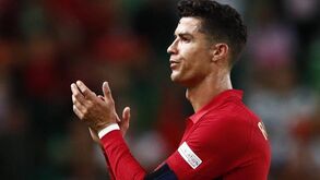 Cristiano Ronaldo a decidir o futuro: os destinos que se abrem para o português e o que lhe podem dar
