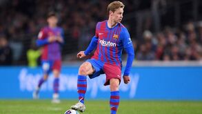 Espanhóis revelam valores do contrato de Frenkie de Jong no Barcelona: números são astronómicos