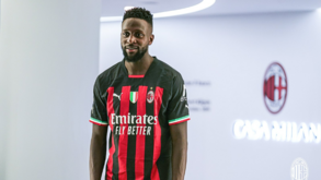 Divock Origi assina pelo AC Milan até 2026