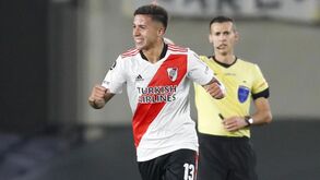 Enzo Fernández é rei do passe na Libertadores
