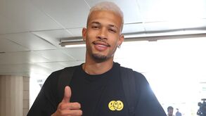 João Victor comparado a David Luiz: «Chegou com pouco conhecimento e tornou-se um grande central»