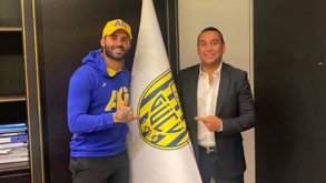 Turquia: Jesé recebido em apoteose